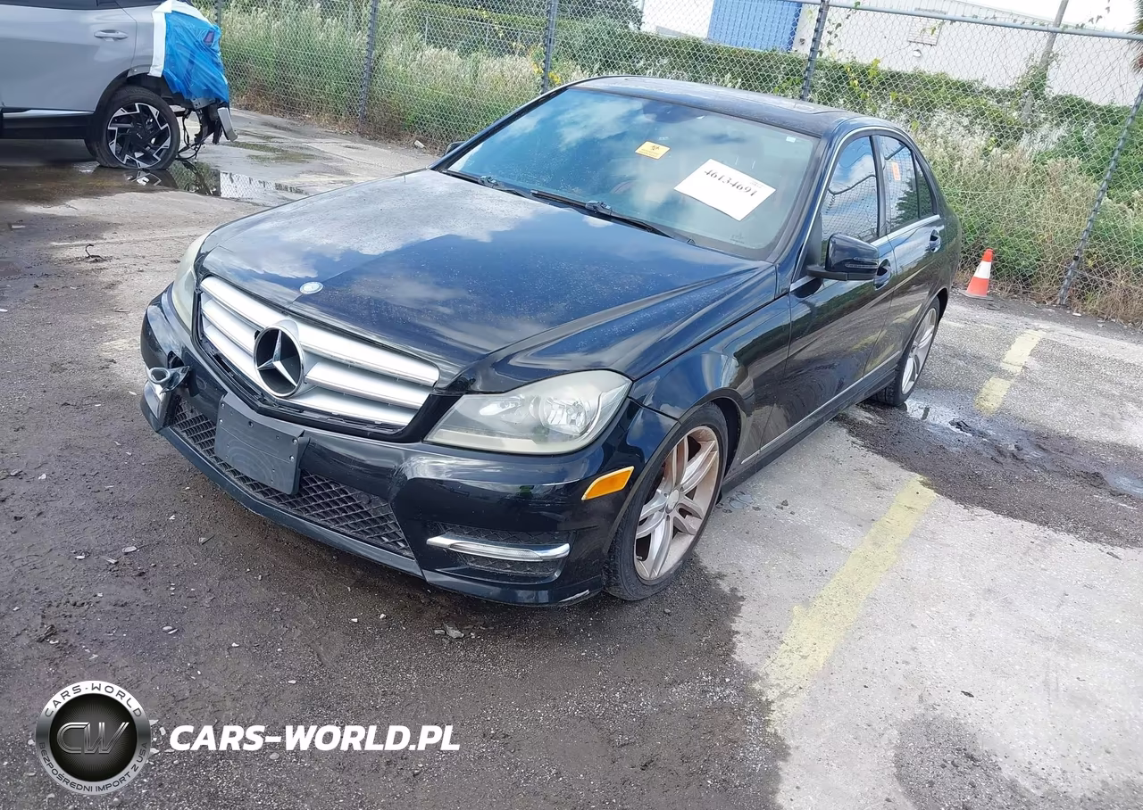2012 Mercedes-Benz C 300 Sport 4Matic VIN:WDDGF8BB6CR233199 - 2