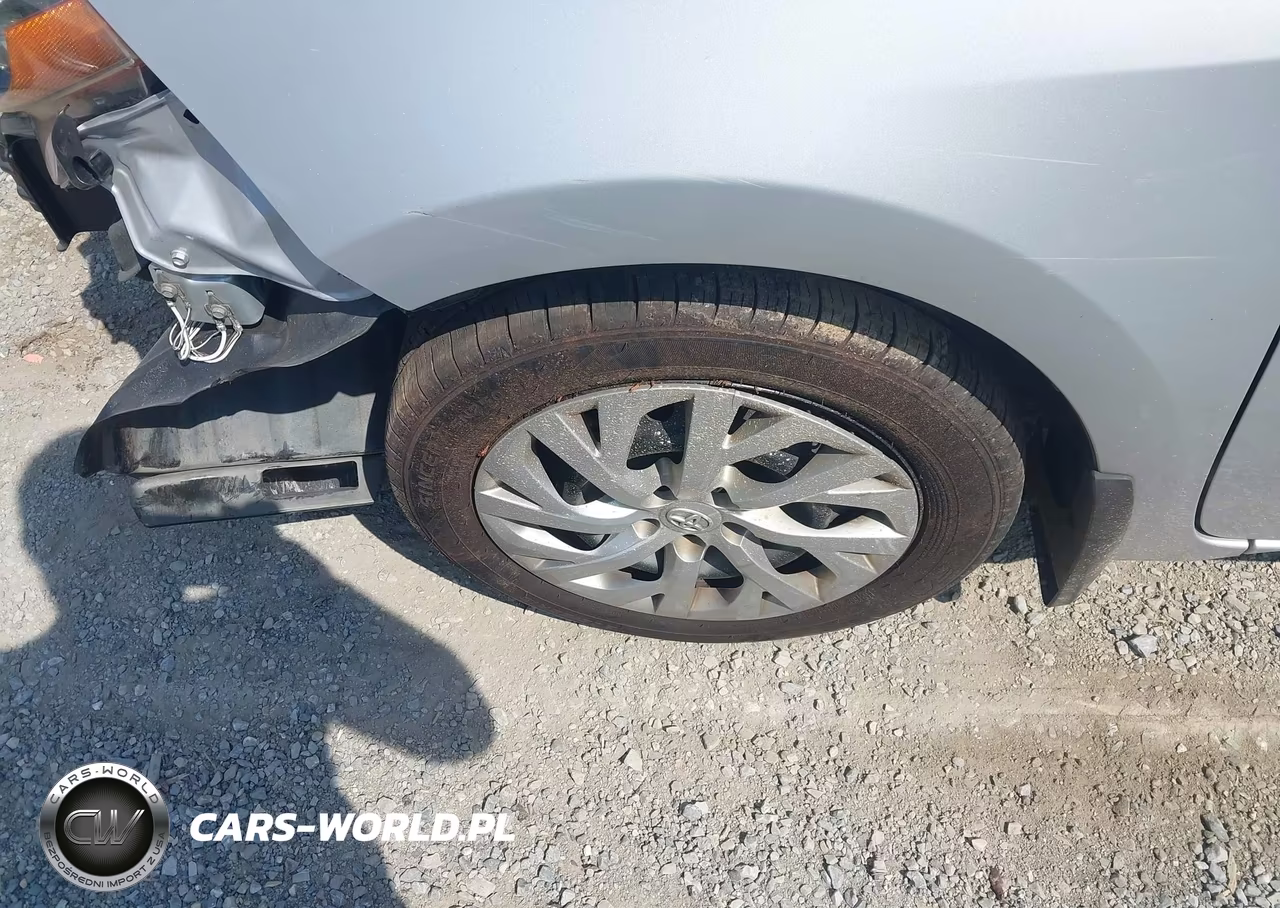 2019 Toyota Corolla Le VIN:2T1BURHE8KC155700 - 12