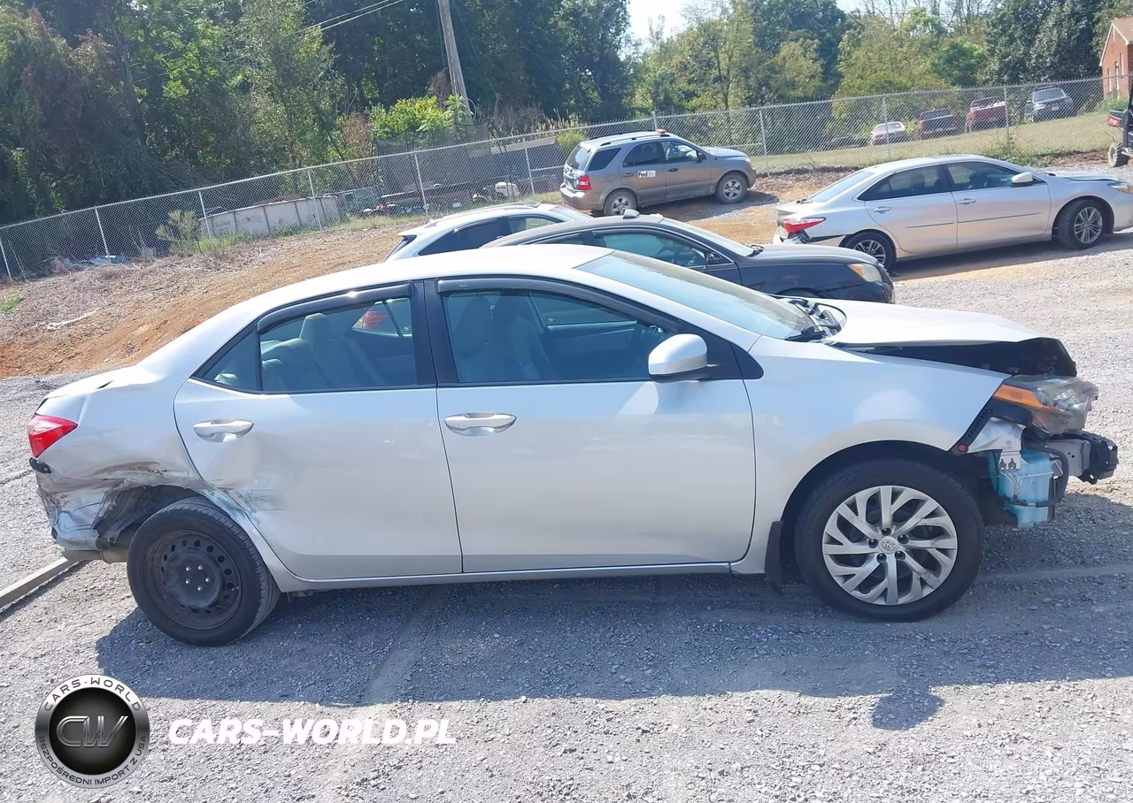 2019 Toyota Corolla Le VIN:2T1BURHE8KC155700 - 14