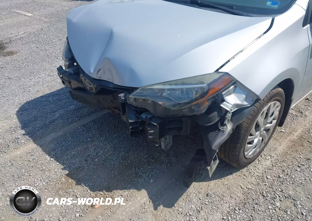 2019 Toyota Corolla Le VIN:2T1BURHE8KC155700 - 6