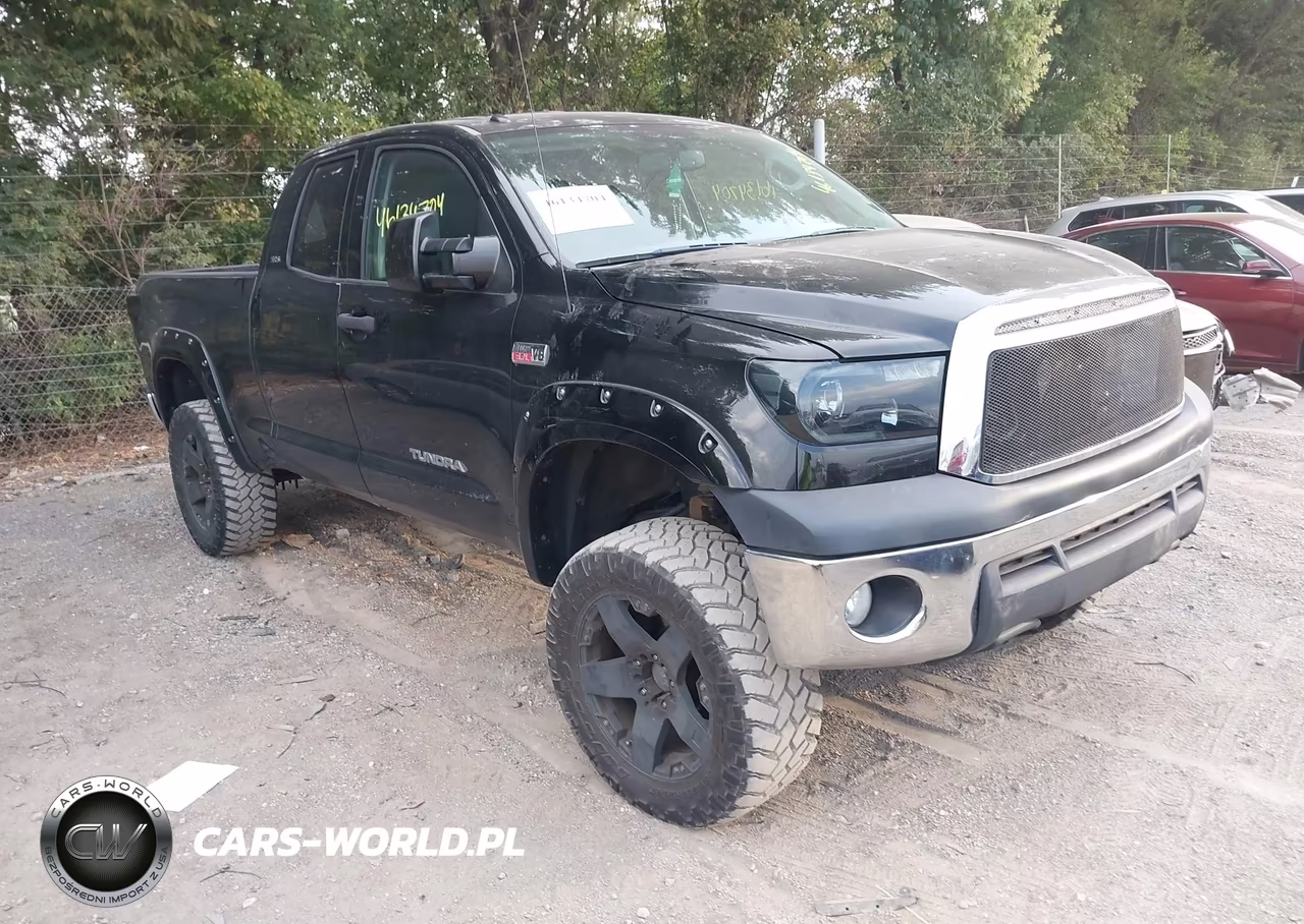 TOYOTA TUNDRA