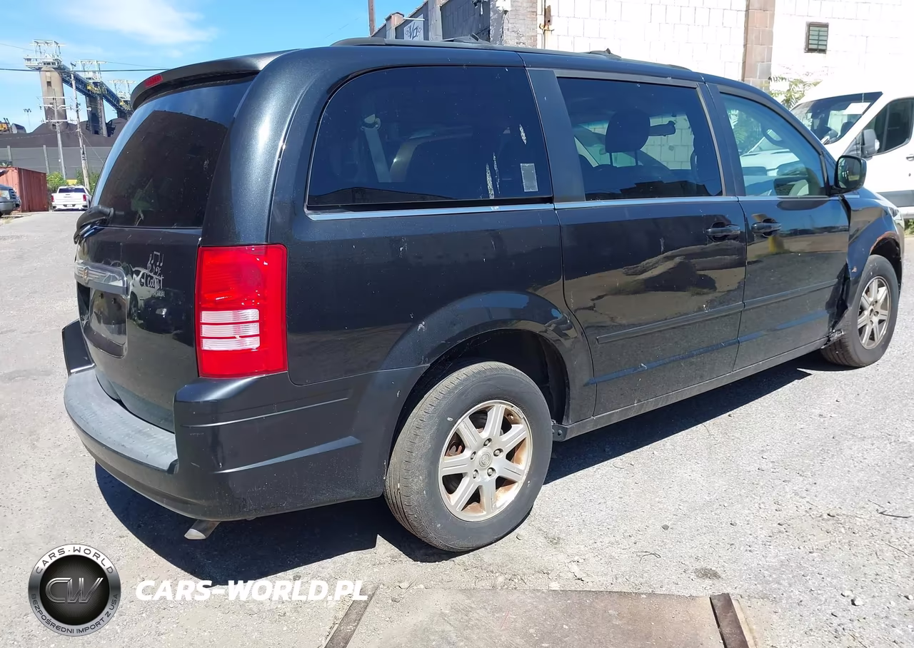 2008 Chrysler Town & Country Touring VIN:2A8HR54P58R654063 - 4