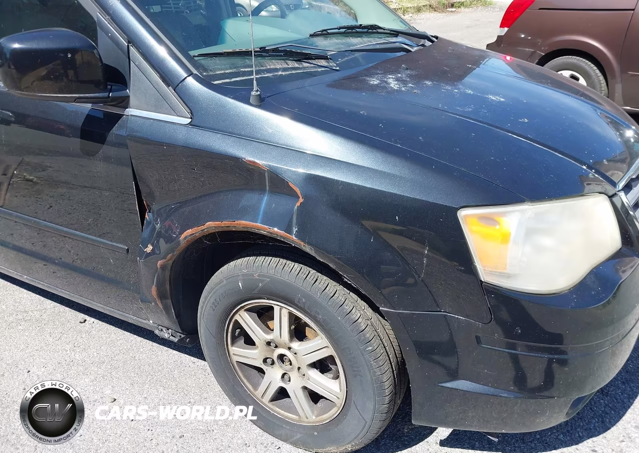 2008 Chrysler Town & Country Touring VIN:2A8HR54P58R654063 - 6