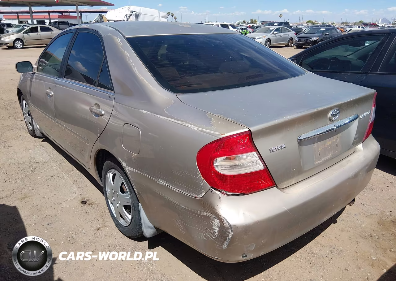 2004 Toyota Camry Le VIN:4T1BE30K34U894535 - 3