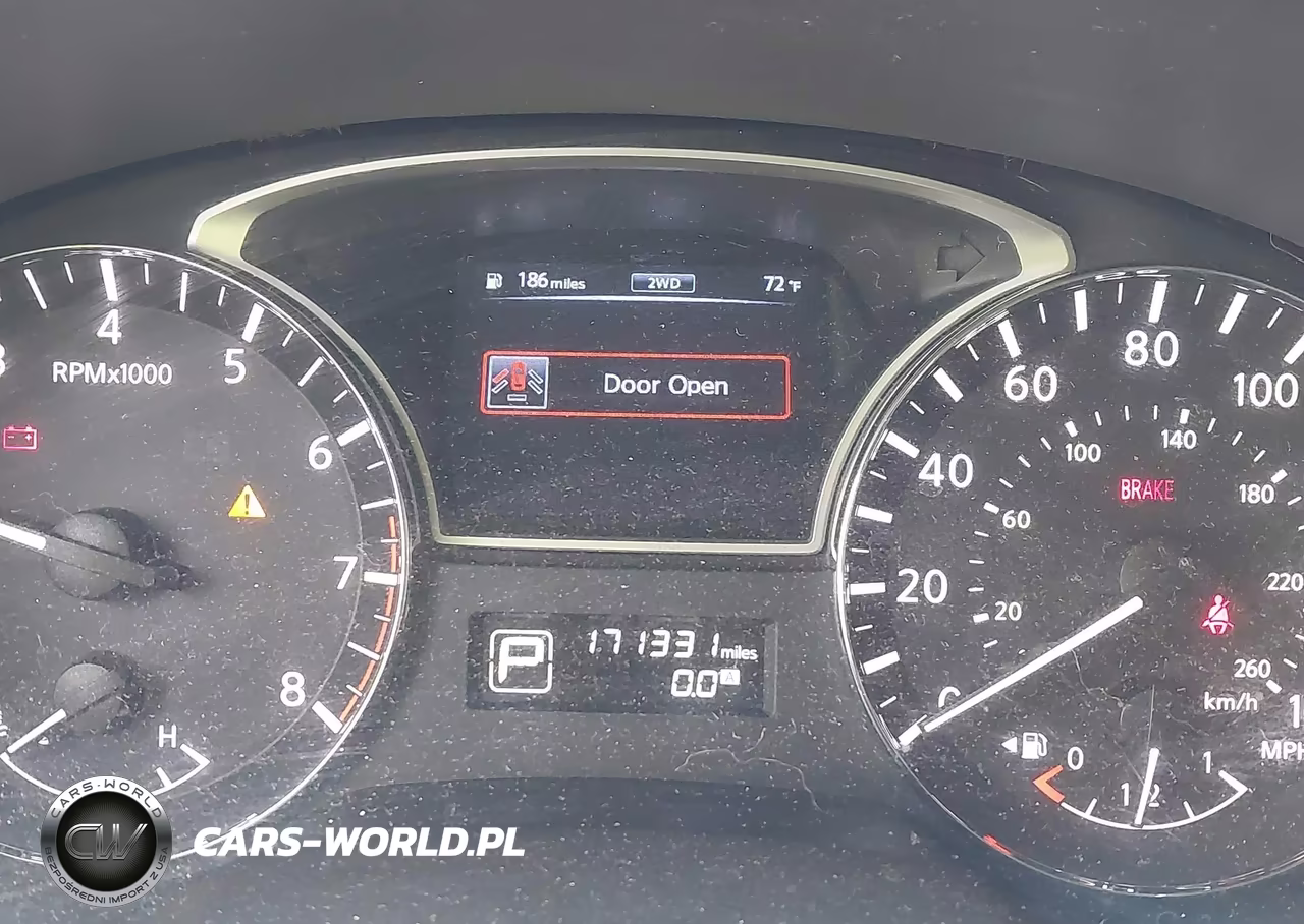 2014 Nissan Pathfinder Platinum VIN:5N1AR2MM9EC680369 - 7