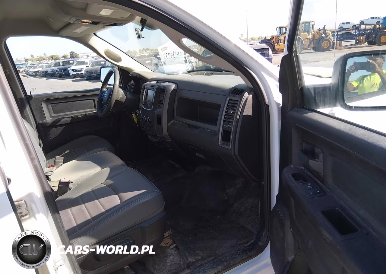 2019 Ram 1500 Classic Tradesman 4X2 5'7 Box VIN:1C6RR6KG0KS678126 - 5