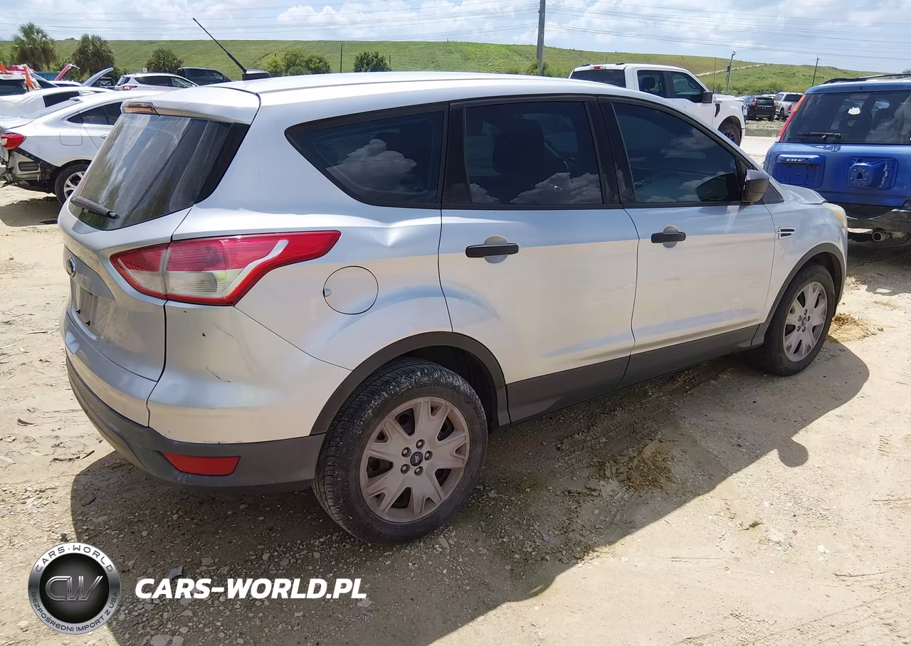 2015 Ford Escape S VIN:1FMCU0F72FUA99942 - 4