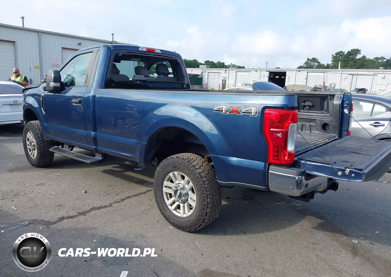 2017 Ford F-250 Xlt VIN:1FTBF2B66HEB44011 - 3