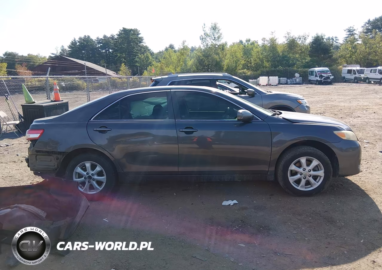 2011 Toyota Camry Le VIN:4T1BF3EKXBU146402 - 14