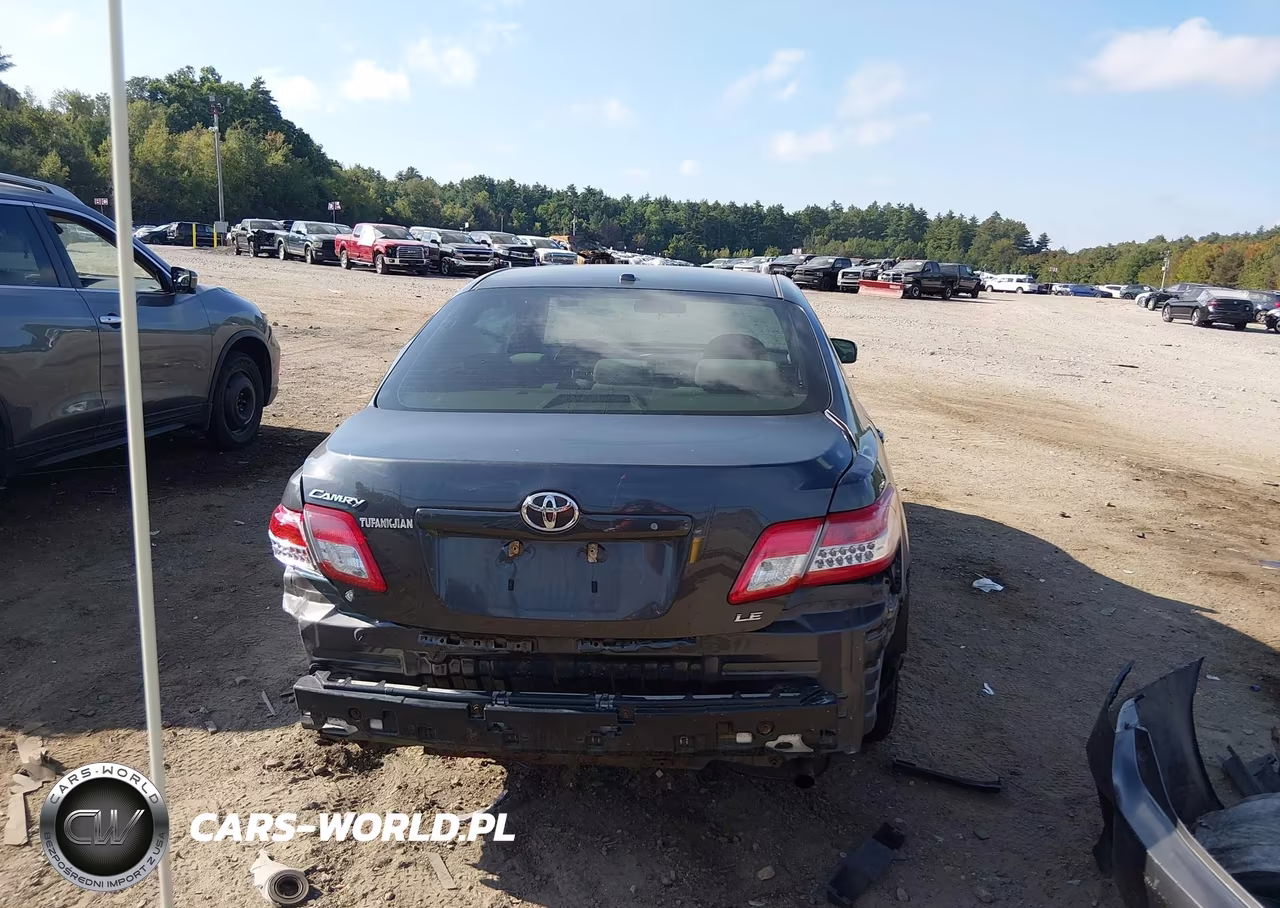 2011 Toyota Camry Le VIN:4T1BF3EKXBU146402 - 17
