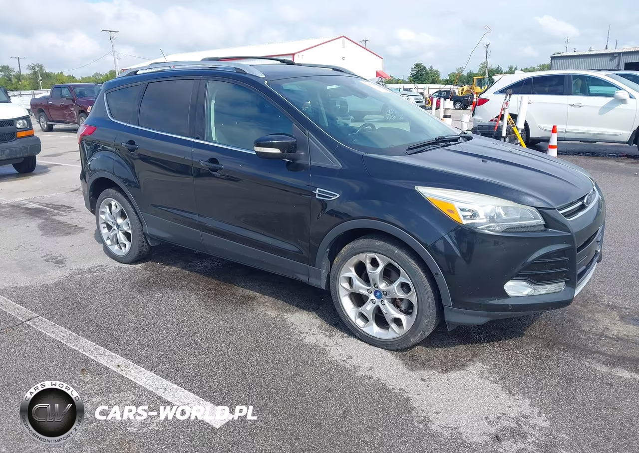 2013 Ford Escape Titanium – zdjęcie 1 z 11