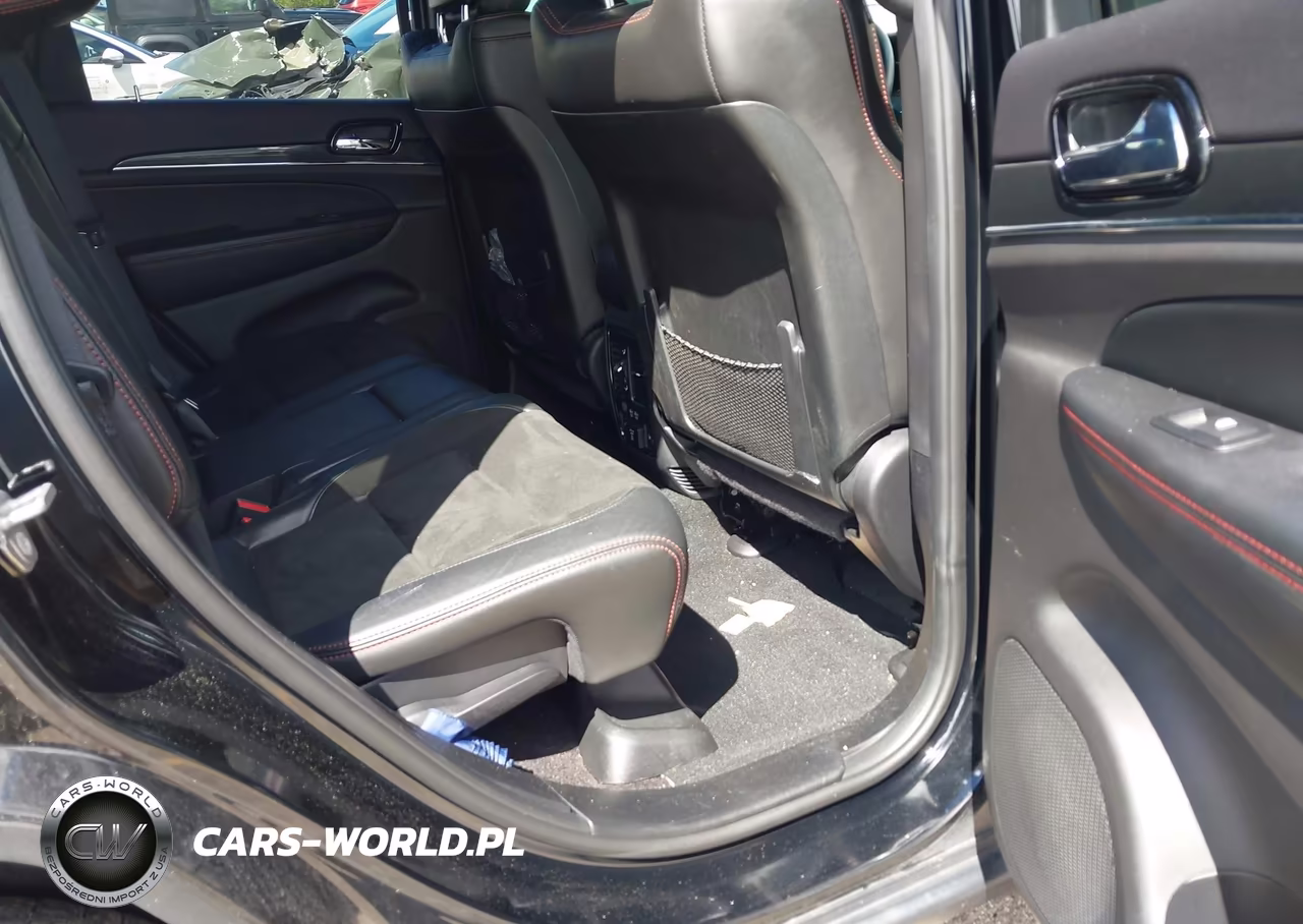 2019 Jeep Grand Cherokee Trailhawk 4X4 VIN:1C4RJFLTXKC636486 - 8