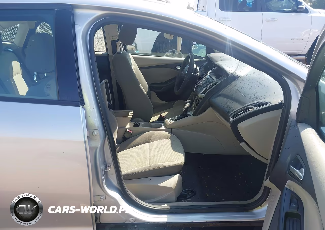 2012 Ford Focus Se VIN:1FAHP3F29CL231464 - 5
