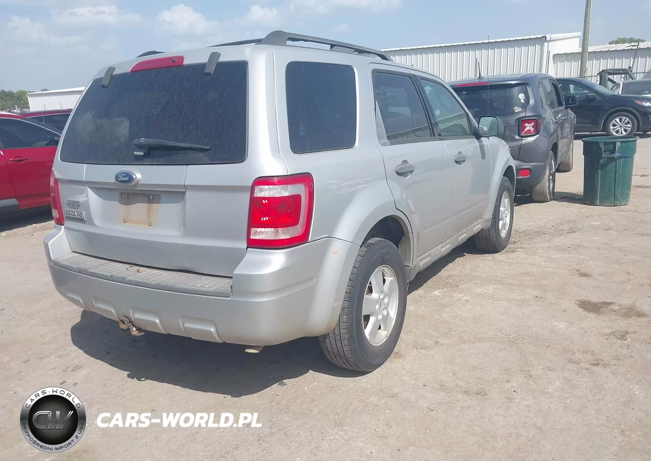 2009 Ford Escape Xlt VIN:1FMCU03G99KA65064 - 4
