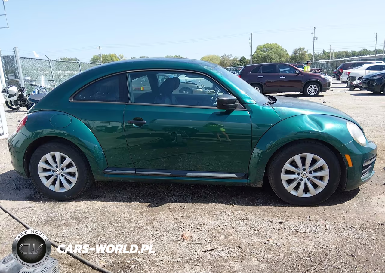 2017 Volkswagen Beetle #Pinkbeetle-1.8T Classic-1.8T S VIN:3VWF17AT0HM612424 - 13