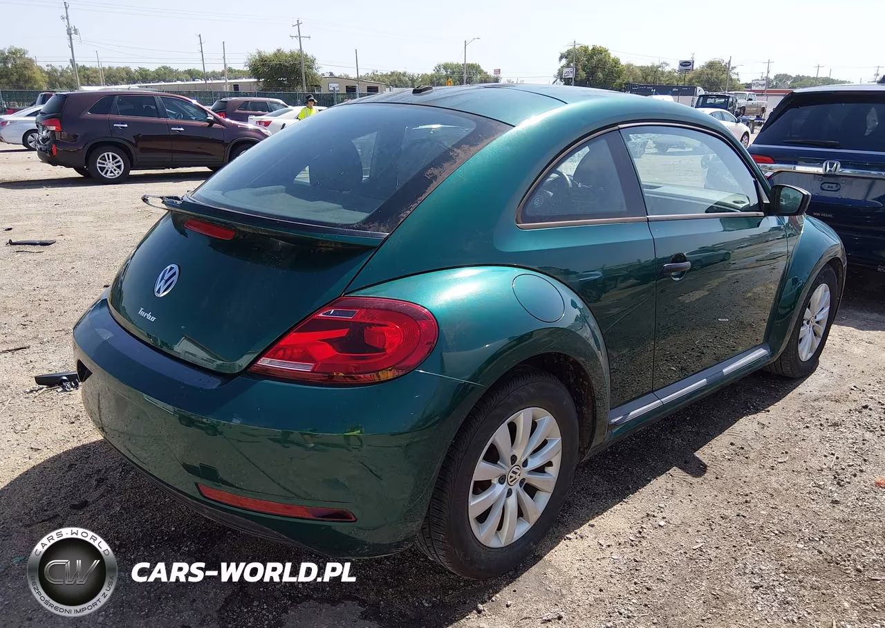 2017 Volkswagen Beetle #Pinkbeetle-1.8T Classic-1.8T S VIN:3VWF17AT0HM612424 - 4