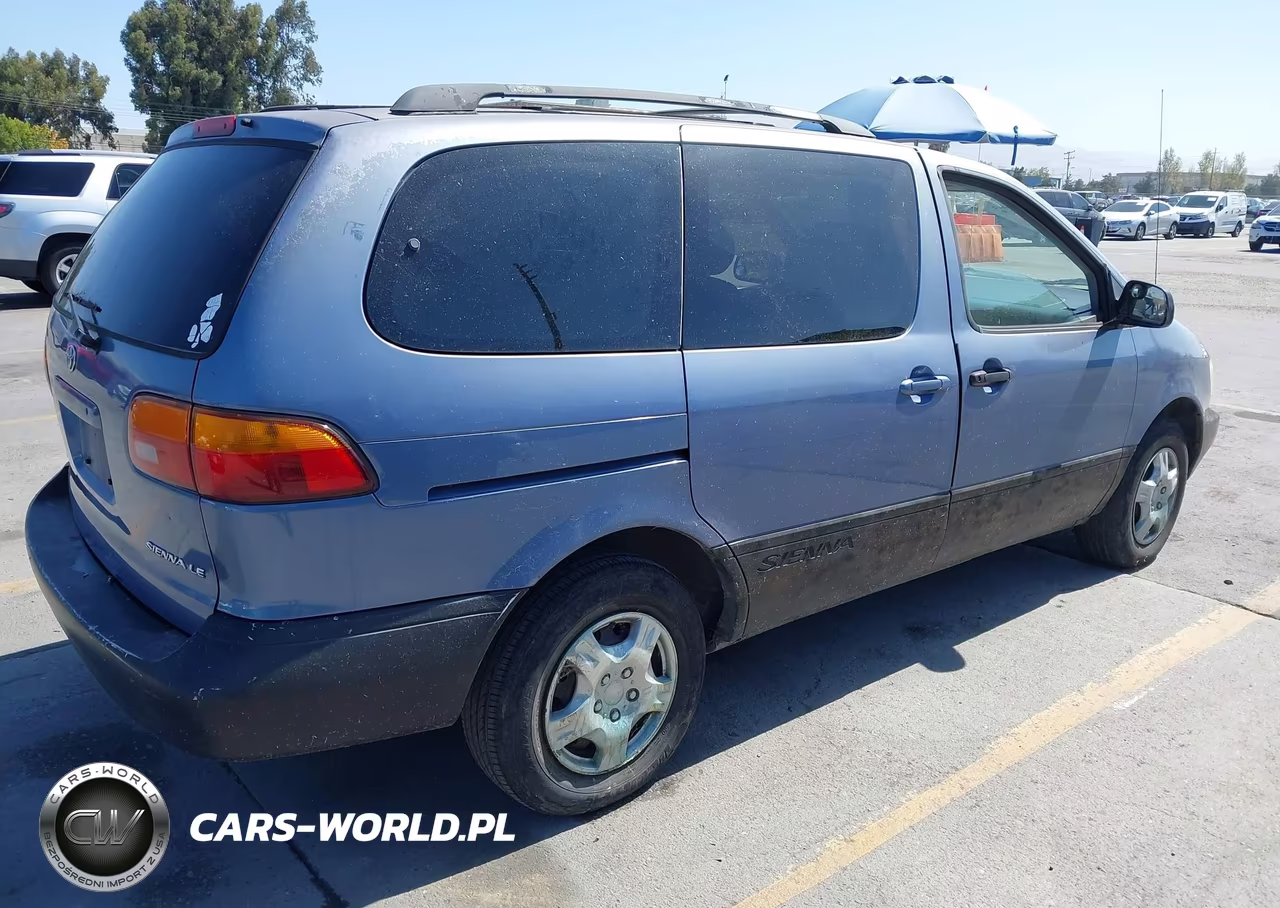 1998 Toyota Sienna Le VIN:4T3ZF13C7WU085117 - 4
