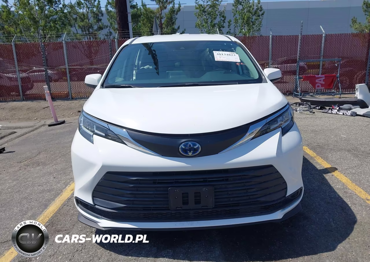 2021 Toyota Sienna Le VIN:5TDKRKEC7MS004496 - 13