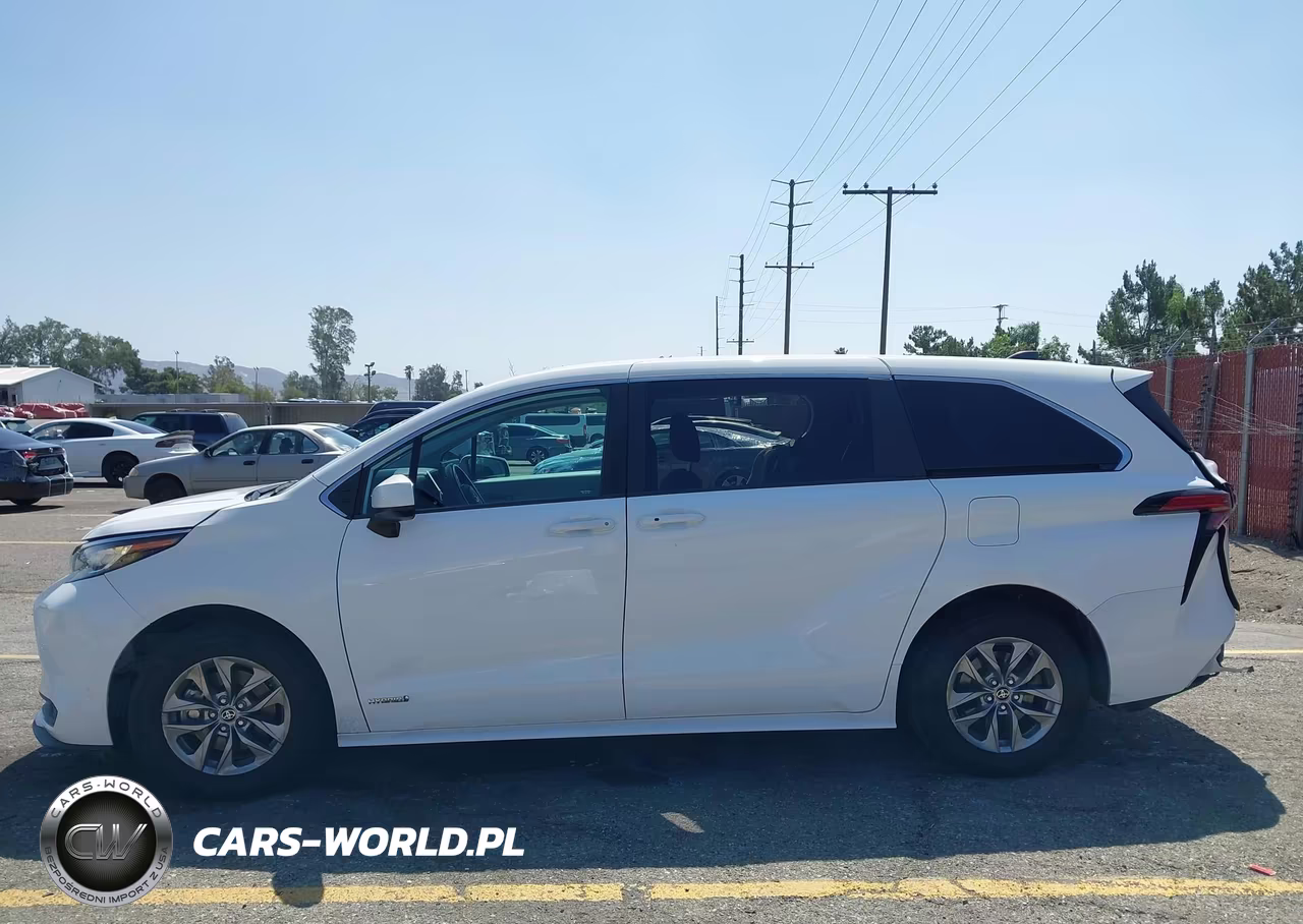 2021 Toyota Sienna Le VIN:5TDKRKEC7MS004496 - 15
