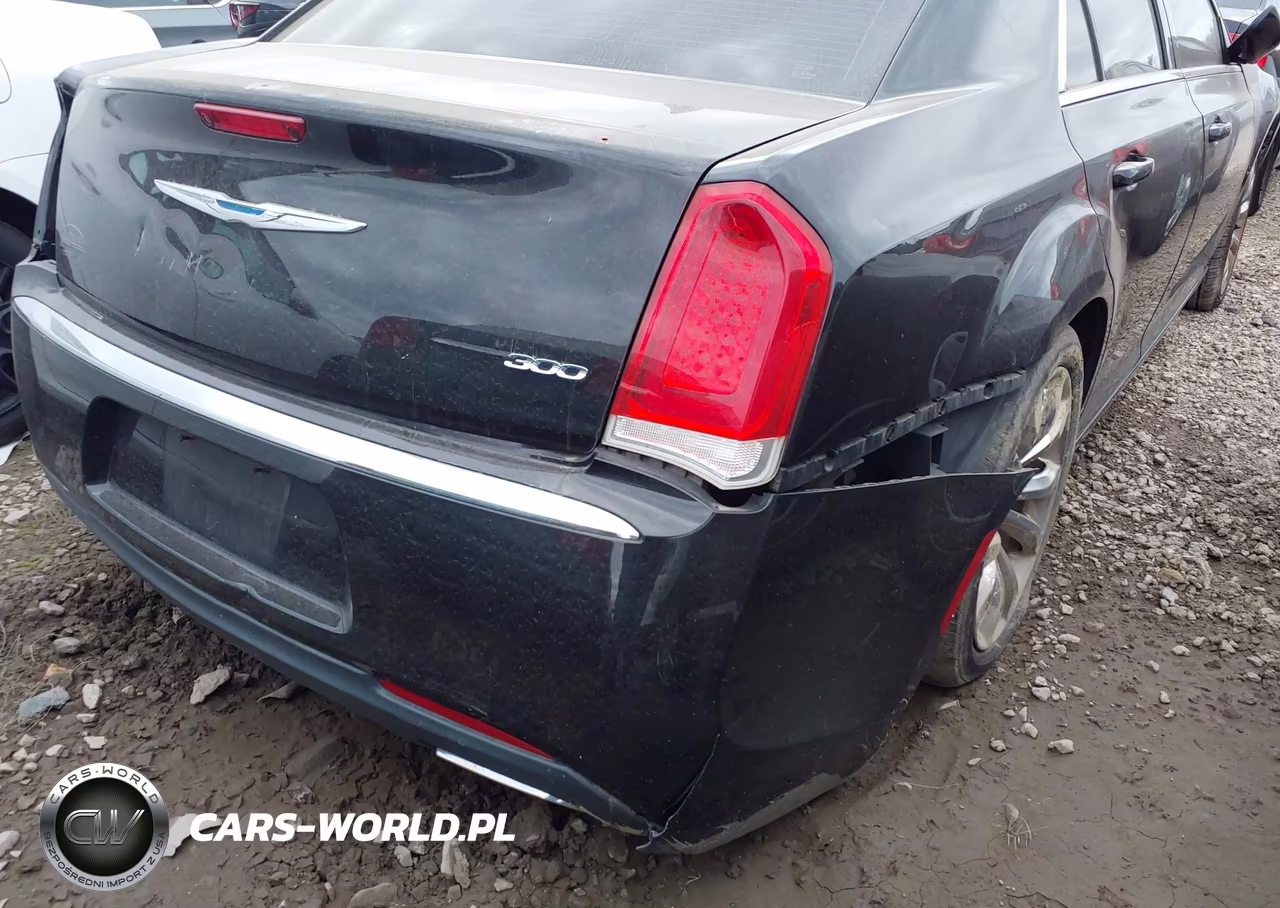 2017 Chrysler 300 Limited VIN:2C3CCAAG2HH593765 - 17