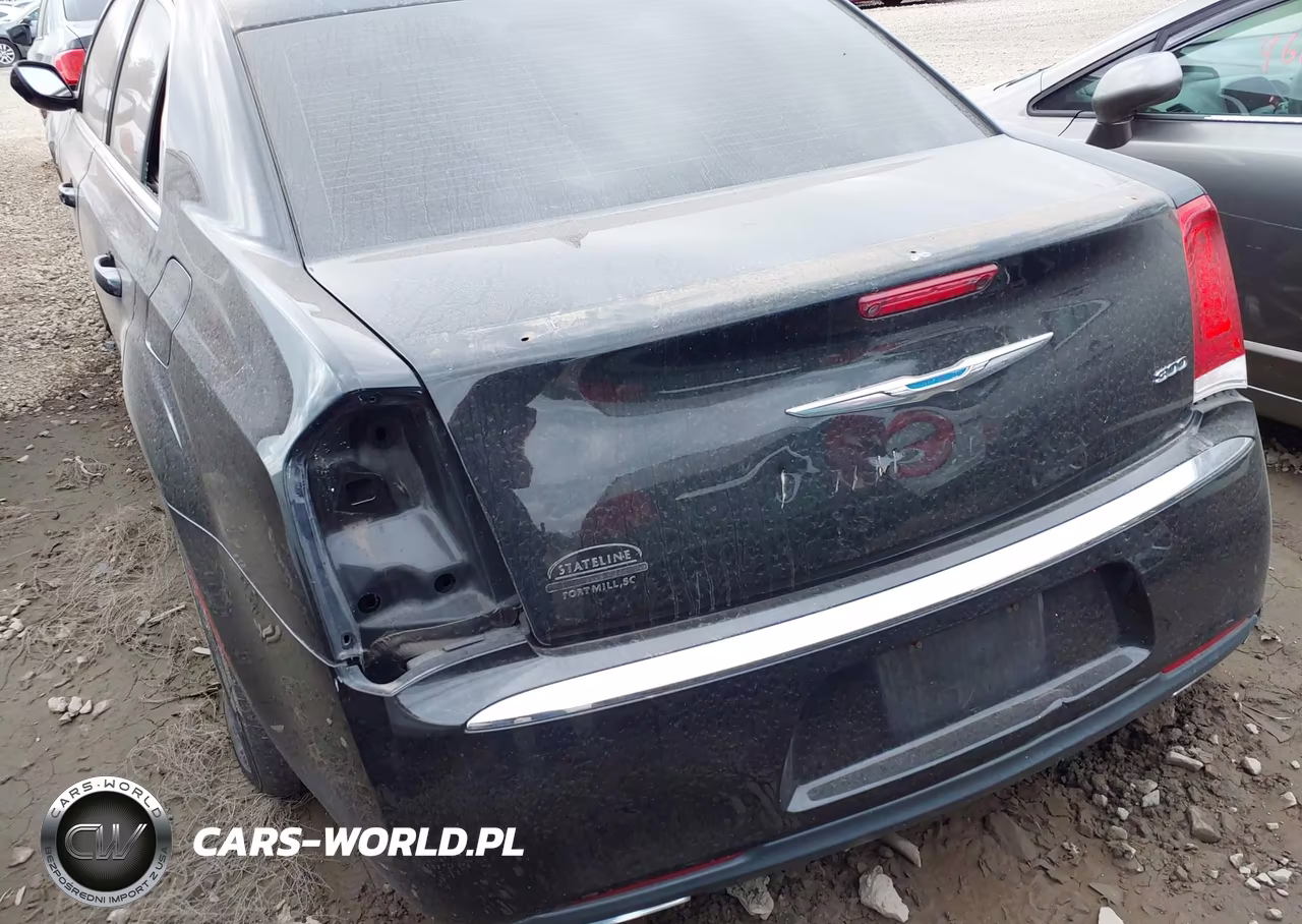 2017 Chrysler 300 Limited VIN:2C3CCAAG2HH593765 - 18