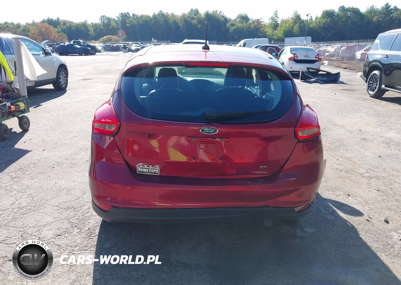 2016 Ford Focus Se VIN:1FADP3K26GL330592 - 16