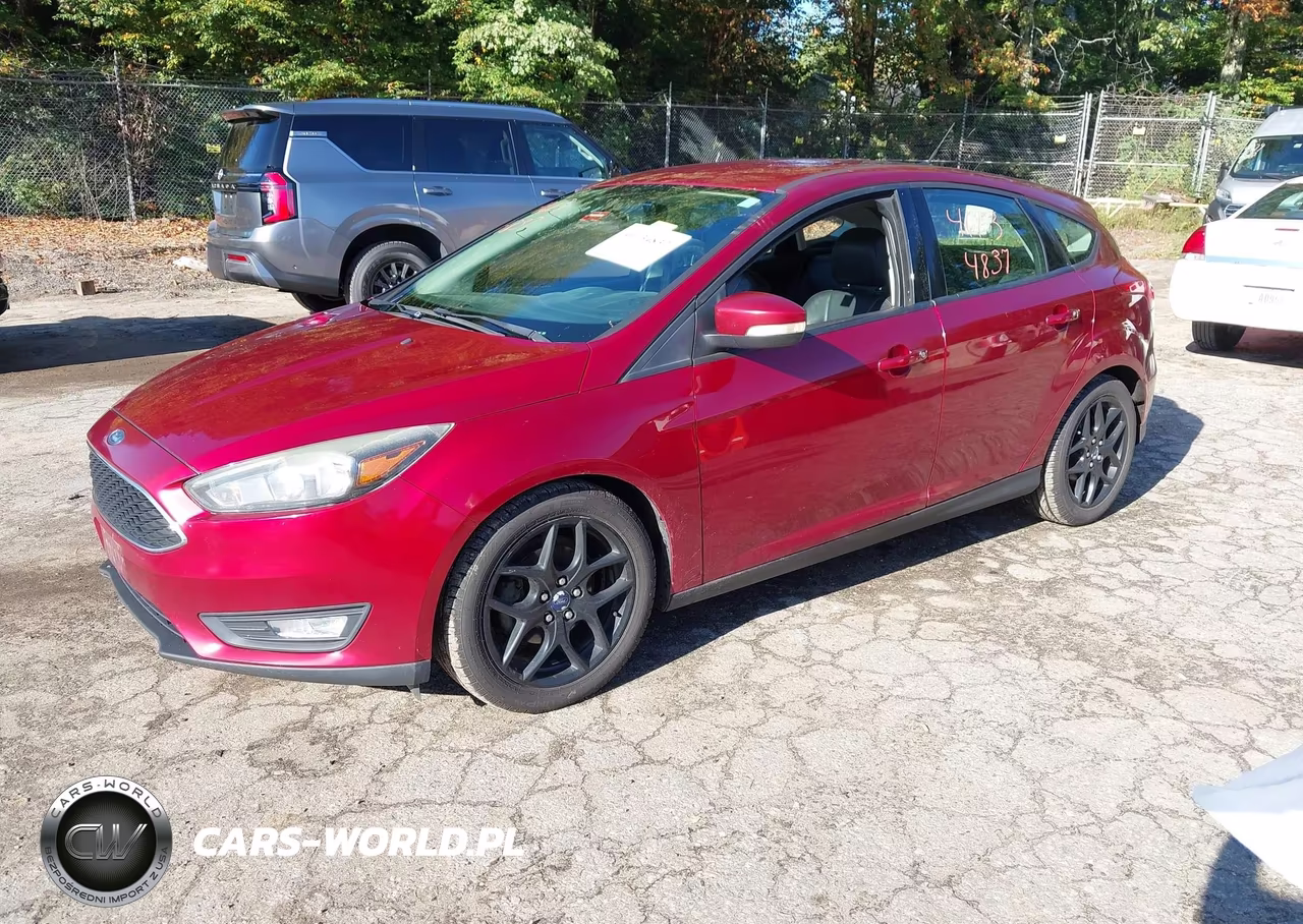 2016 Ford Focus Se VIN:1FADP3K26GL330592 - 2