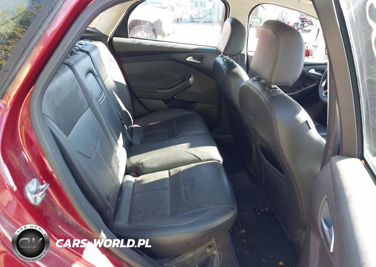 2016 Ford Focus Se VIN:1FADP3K26GL330592 - 8