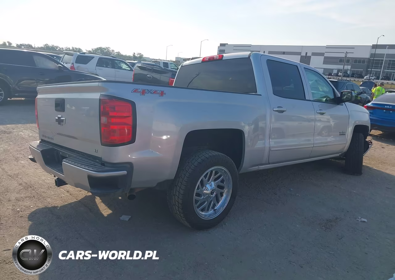 2015 Chevrolet Silverado 1500 1Lt VIN:3GCUKREC7FG534135 - 4