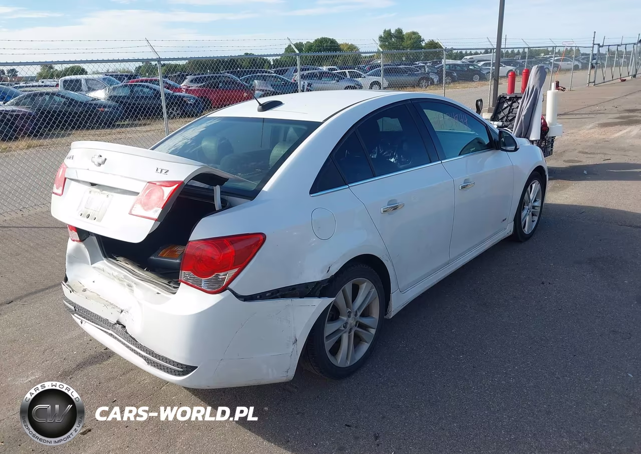 2015 Chevrolet Cruze Ltz VIN:1G1PG5SB6F7146532 - 4