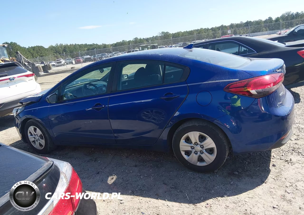 2018 Kia Forte Lx VIN:3KPFK4A75JE219830 - 15