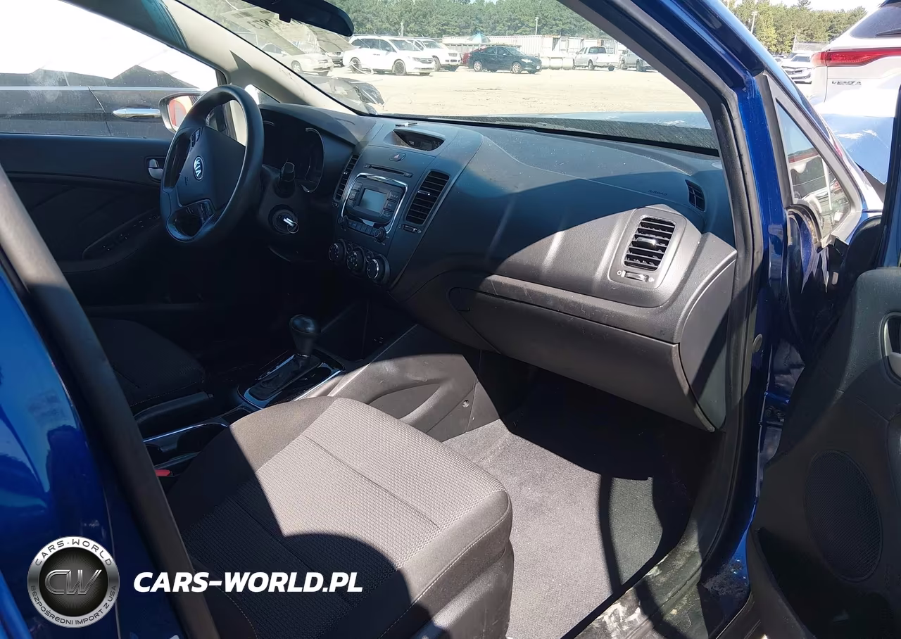 2018 Kia Forte Lx VIN:3KPFK4A75JE219830 - 5