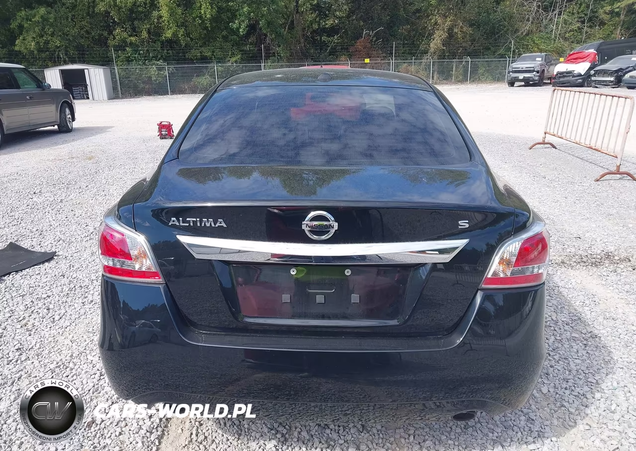 2015 Nissan Altima 2.5 S VIN:1N4AL3AP9FN324493 - 17
