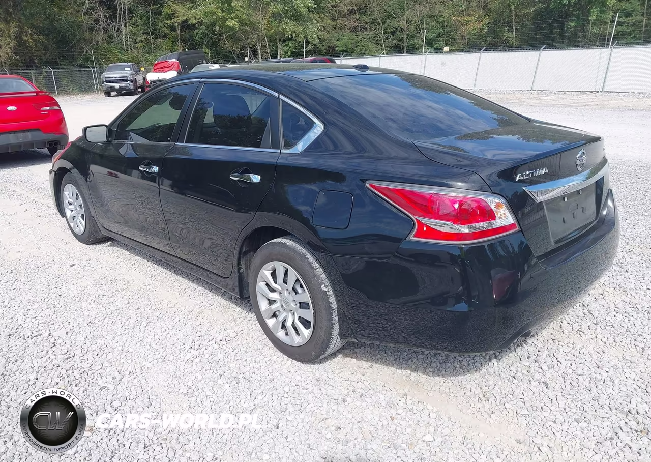 2015 Nissan Altima 2.5 S VIN:1N4AL3AP9FN324493 - 3