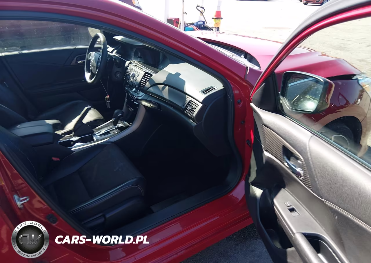 2017 Honda Accord Sport VIN:1HGCR2F60HA065447 - 5