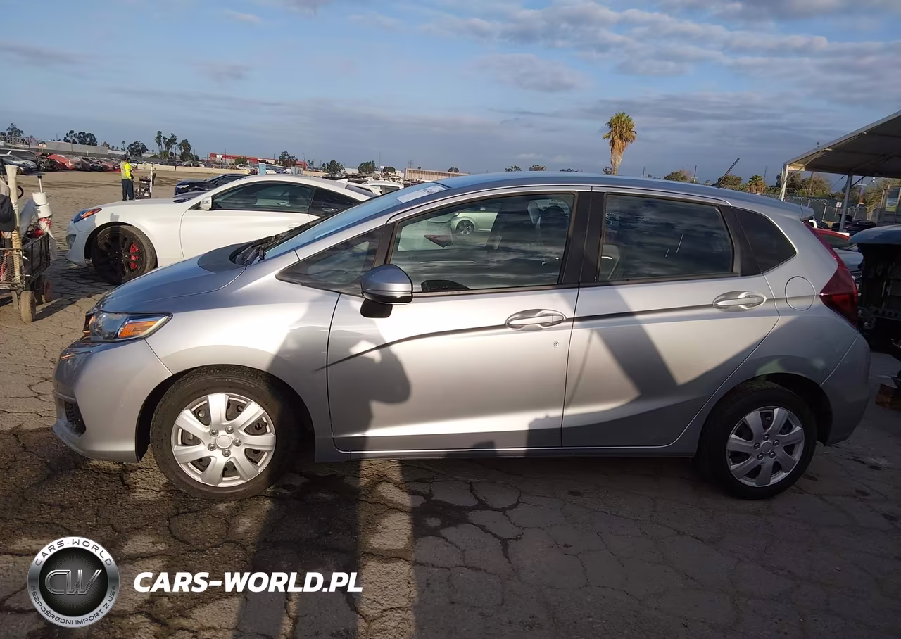 2019 Honda Fit Lx VIN:3HGGK5H40KM732451 - 14
