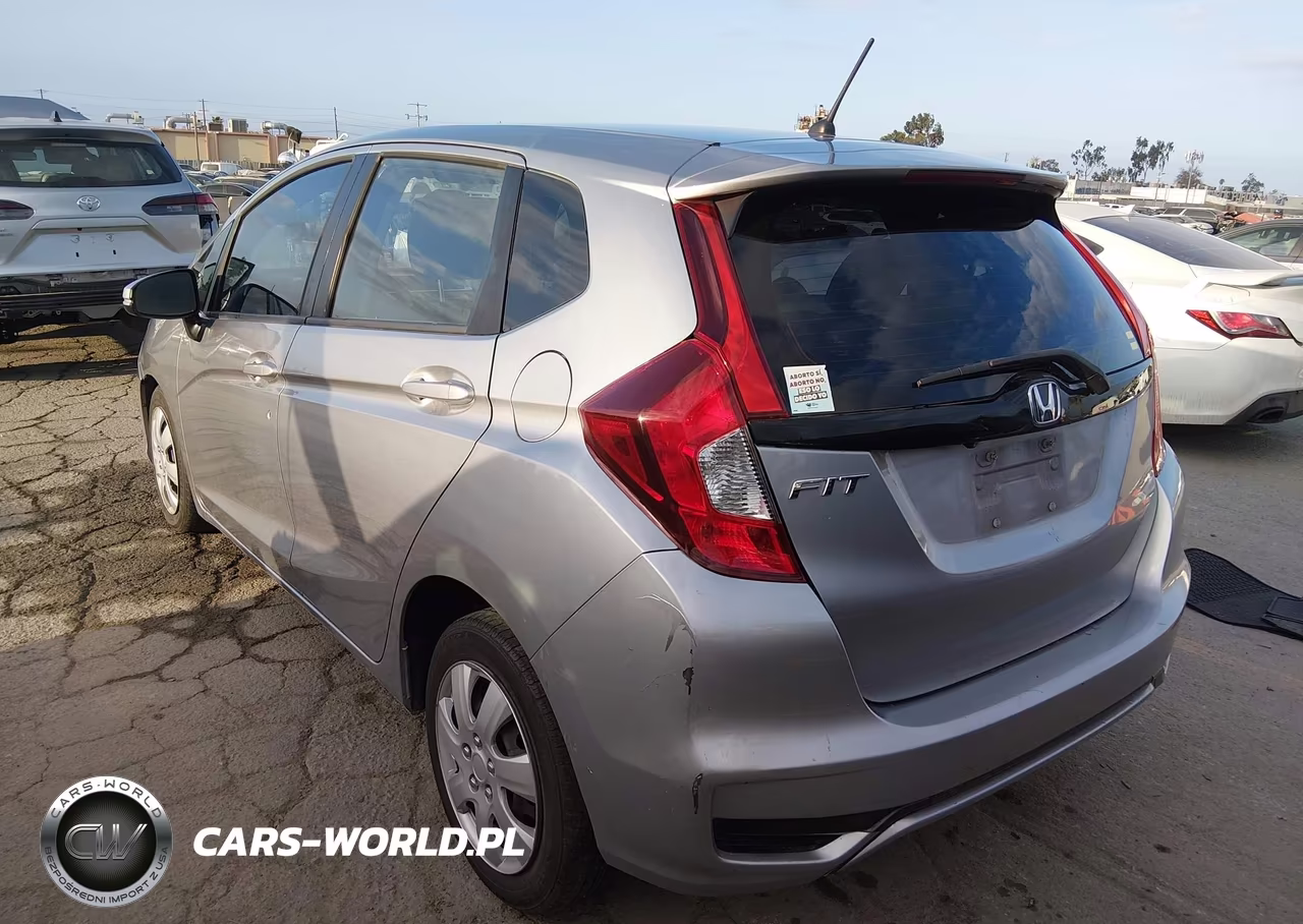 2019 Honda Fit Lx VIN:3HGGK5H40KM732451 - 3