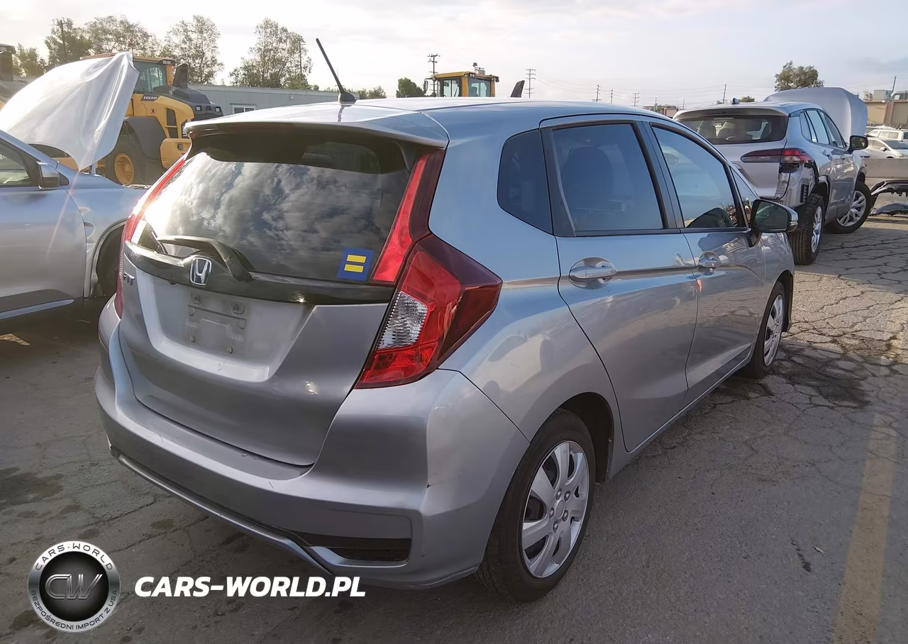 2019 Honda Fit Lx VIN:3HGGK5H40KM732451 - 4
