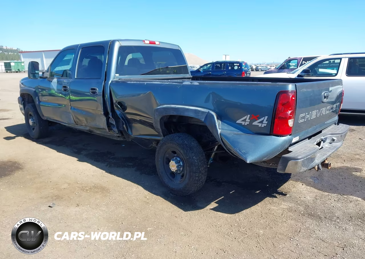 2007 Chevrolet Silverado 2500Hd Classic Work Truck VIN:1GCHK23U47F196135 - 3