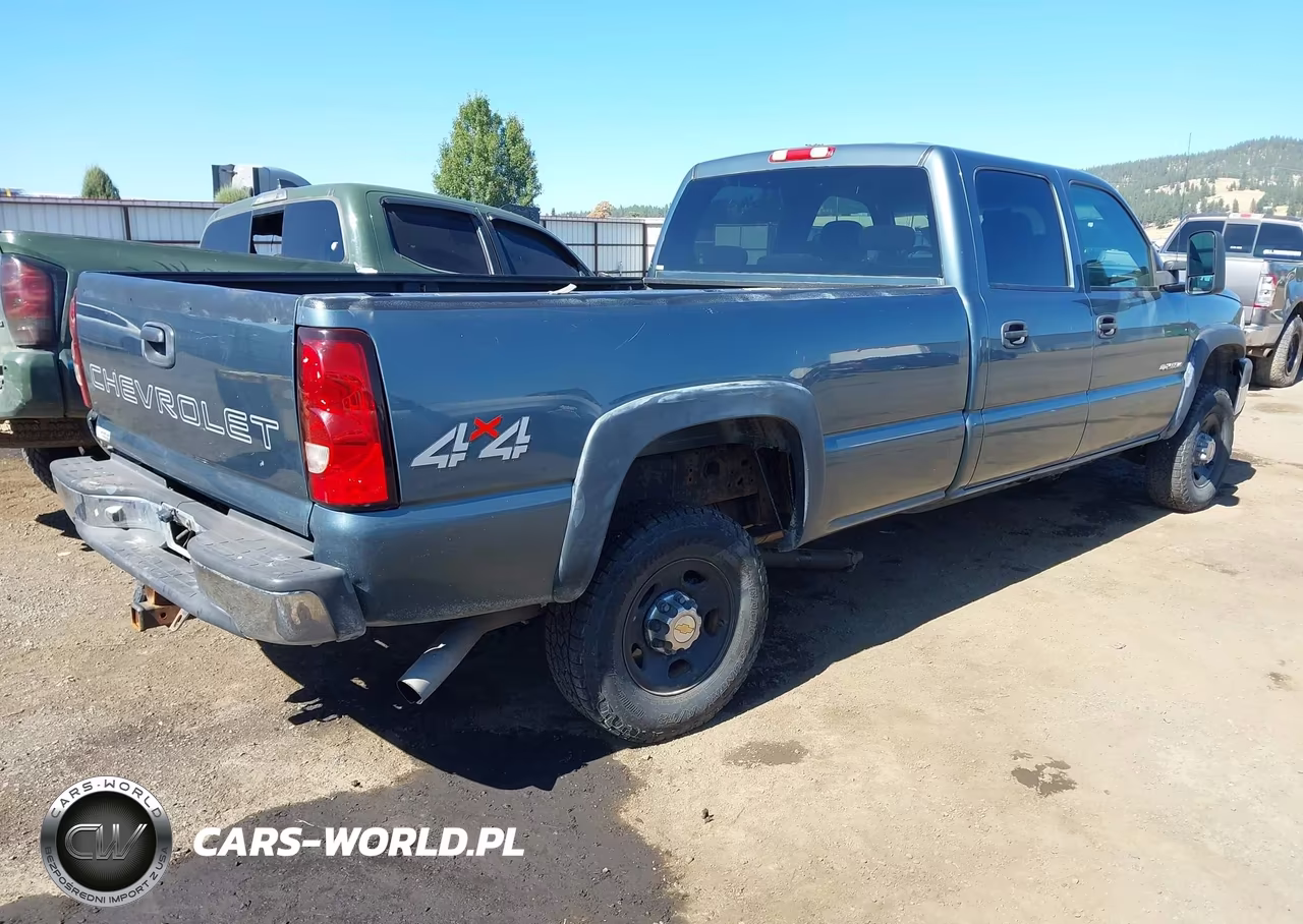 2007 Chevrolet Silverado 2500Hd Classic Work Truck VIN:1GCHK23U47F196135 - 4