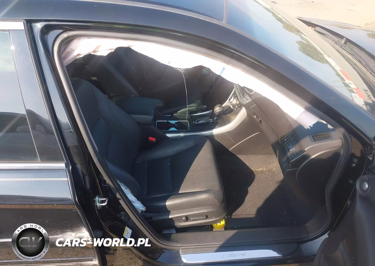 2014 Honda Accord Hybrid Touring VIN:1HGCR6F70EA004157 - 5