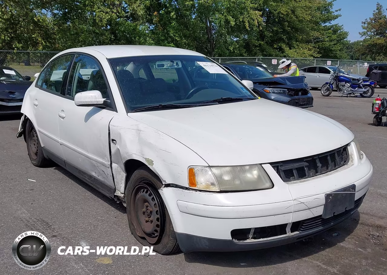 2001 Volkswagen Passat Gls VIN:WVWAC63B11P009651 - 1