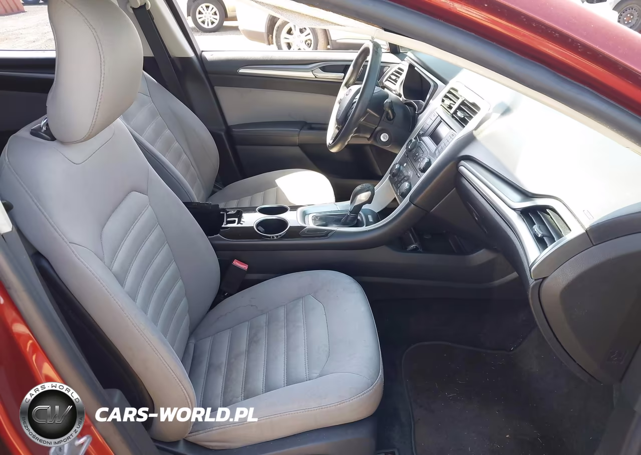 2014 Ford Fusion Hybrid S VIN:3FA6P0UU8ER131211 - 5