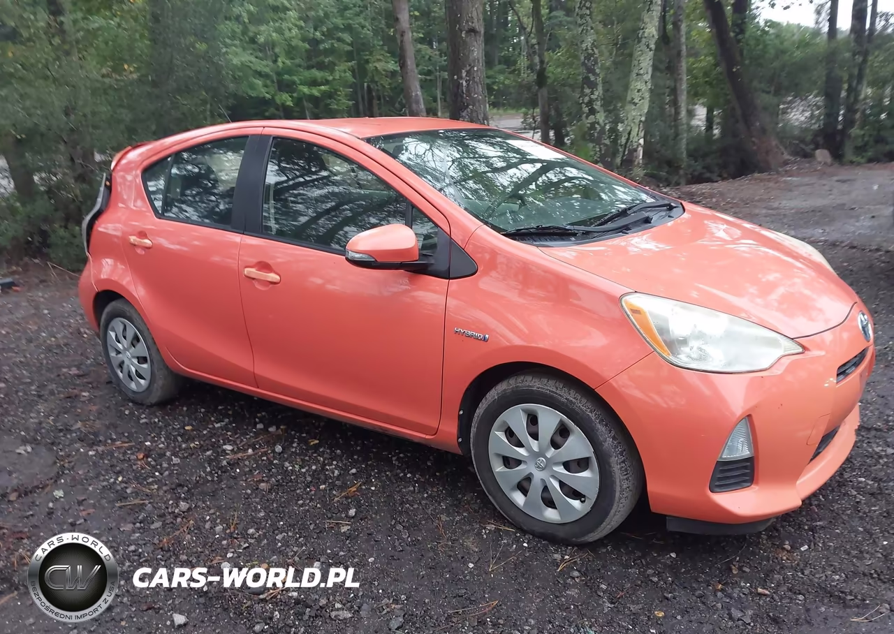 2013 Toyota Prius C Two