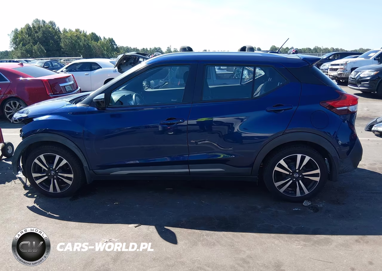 2019 Nissan Kicks Sr VIN:3N1CP5CU2KL523453 - 15