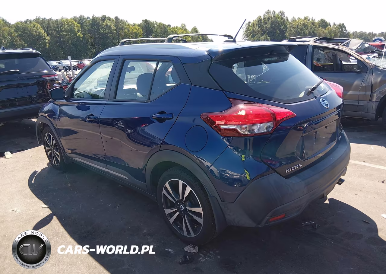 2019 Nissan Kicks Sr VIN:3N1CP5CU2KL523453 - 3