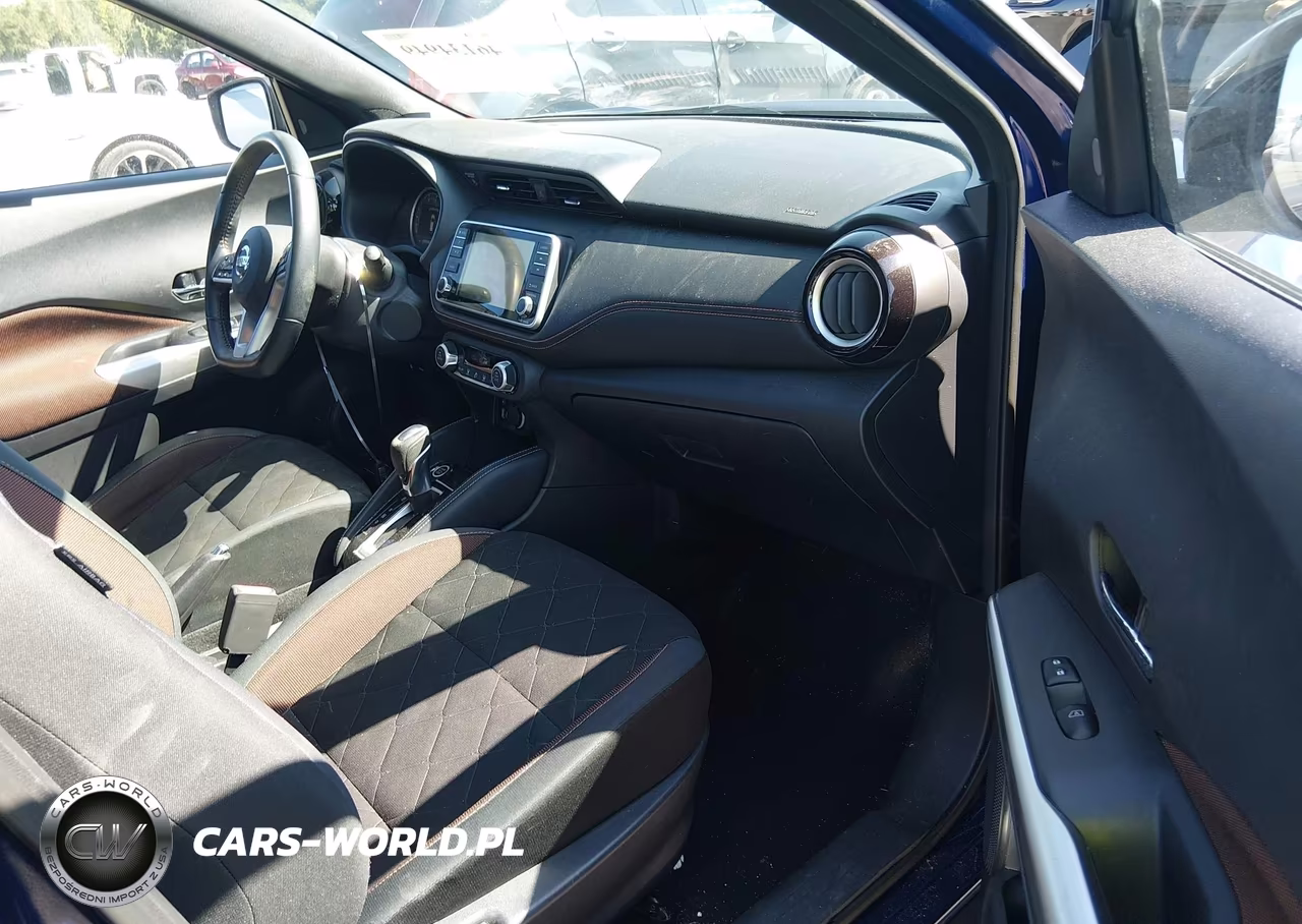 2019 Nissan Kicks Sr VIN:3N1CP5CU2KL523453 - 5