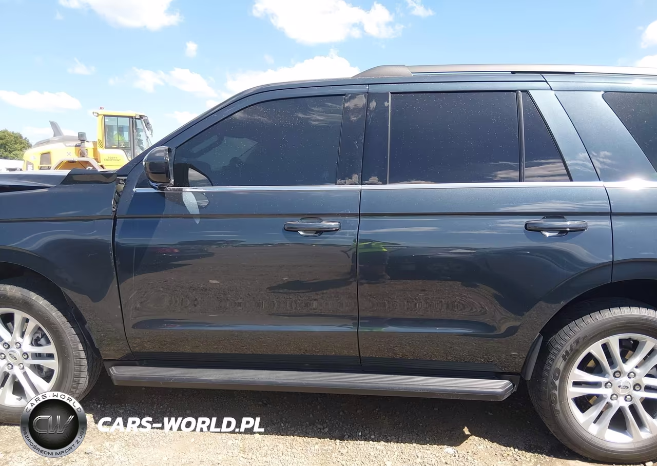 2024 Ford Expedition Xlt VIN:1FMJU1H86REB16789 - 15