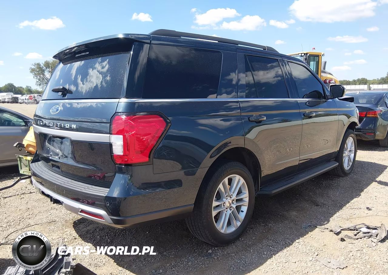 2024 Ford Expedition Xlt VIN:1FMJU1H86REB16789 - 4