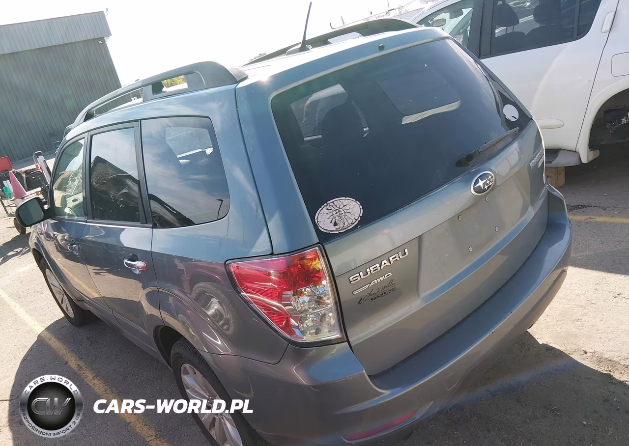 2012 Subaru Forester 2.5X Premium VIN:JF2SHADC4CH460183 - 3